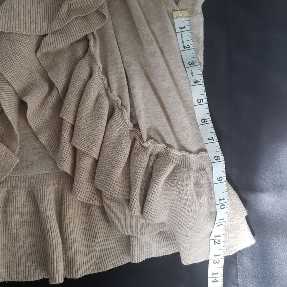 Ruffle Cardigan - Picture 5 of 6